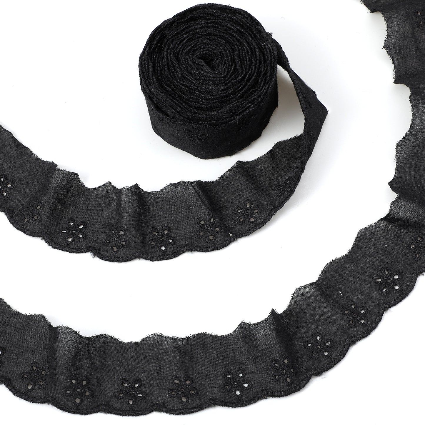 15 Yards Lace Trim White Cotton Lace Trim Eyelet Floral Ribbon Wavy Edge Embroidery Ruffle Trims for Sewing Dress Clothes Bag Dolls & Pets Clothes (1.57 Inches Wide) (Black)