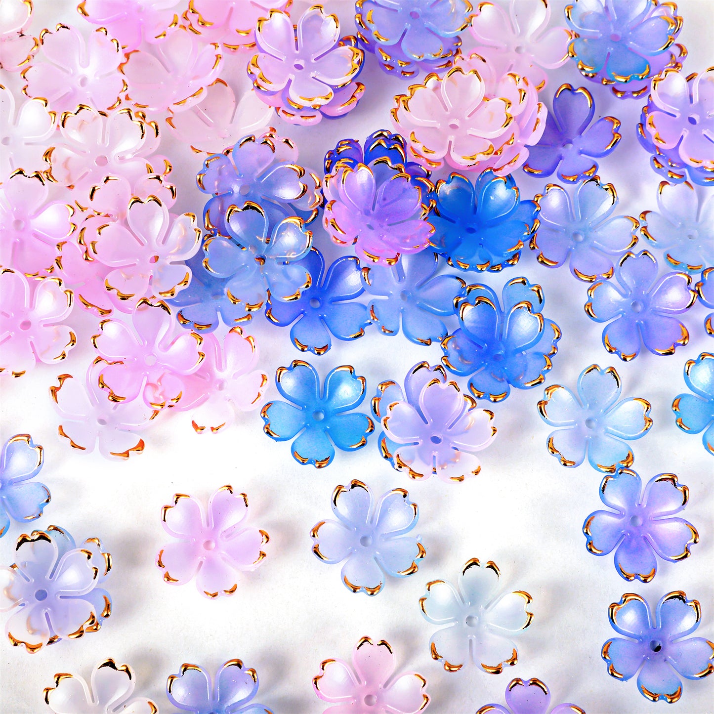 Ymapinc 100Pcs Flower Charms for Jewelry Making, 5-Petal Acrylic Flower Beads for Bracelets, Gold-Plated Mini Spacer Beads Charms, Blue Purple Gradient & Pale Pink Gradient