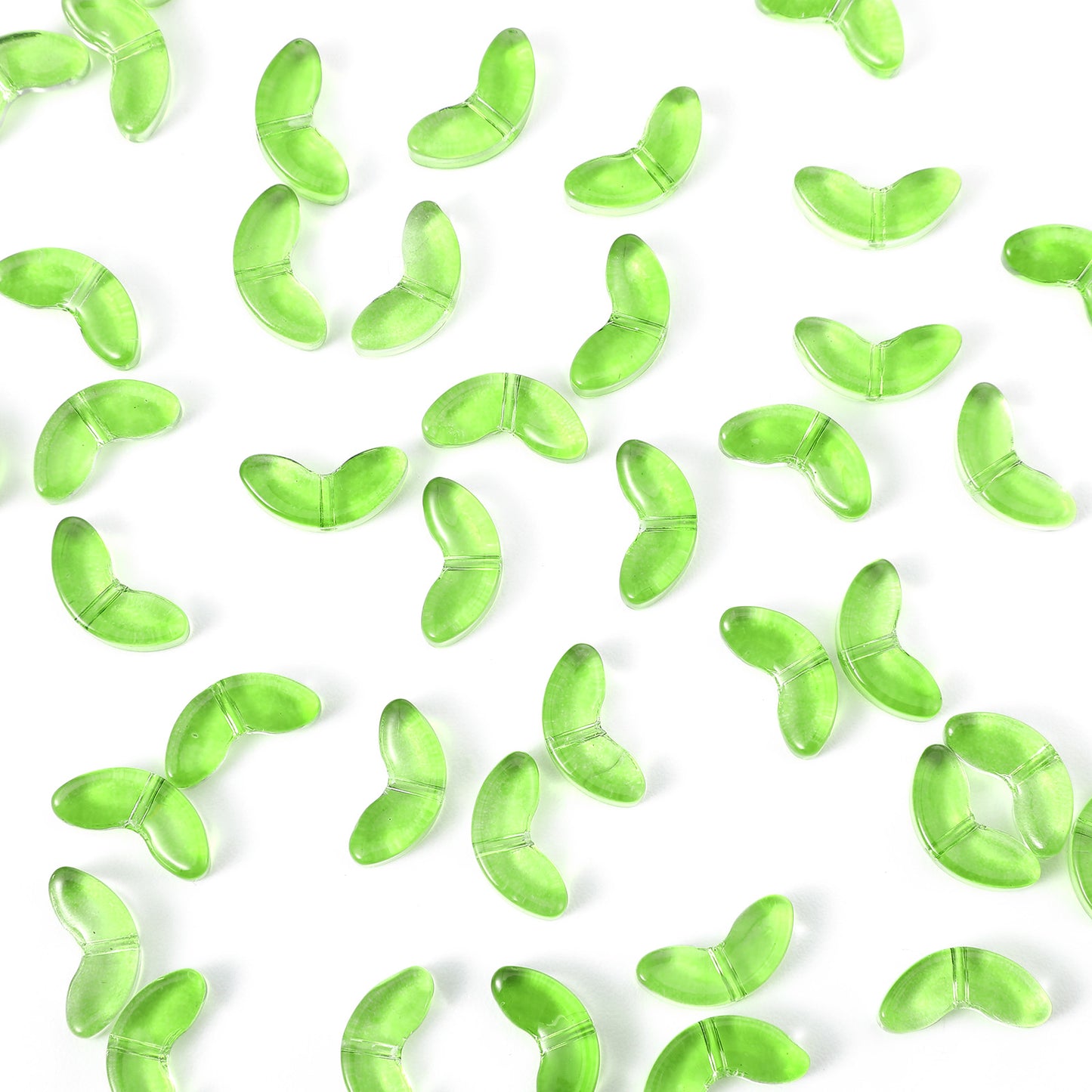 50PCS Flower Leaf Glass Beads Shimmeroo Crystal Beads for Jewellery Making Supplies Tulip Petal Bead Materials for Leaf Plants Handmade Beadwork Crafts DIY Jewelry Bracelets Earrings